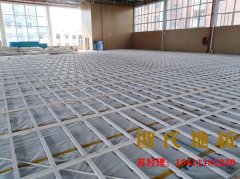 室內(nèi)運(yùn)動(dòng)木地板表面為什么會(huì)變色？又該怎樣預(yù)